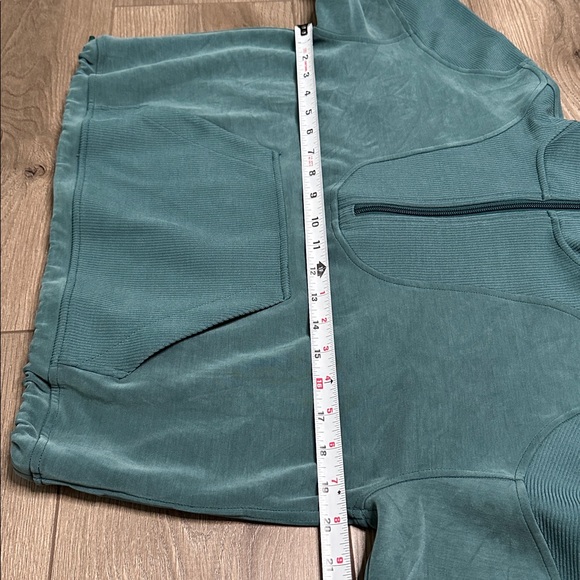 Lululemon Brushed Softstreme Ribbed Half Zip Pullover Green Jasper (Flaw) Size 4 - Picture 13 of 15